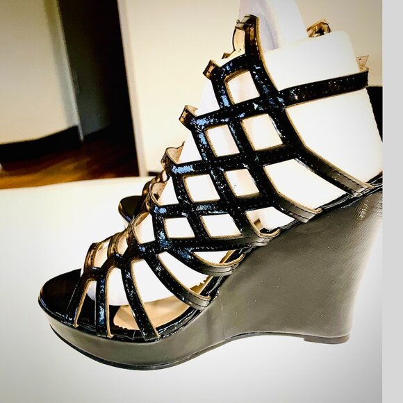 NEW! Slim Black Strappy Wedge Dressy/Party/Formal Sandal - Picture 2 of 3